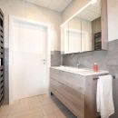 Duschrückwände Schiefer Platingrau, Sichtbeton Licht,